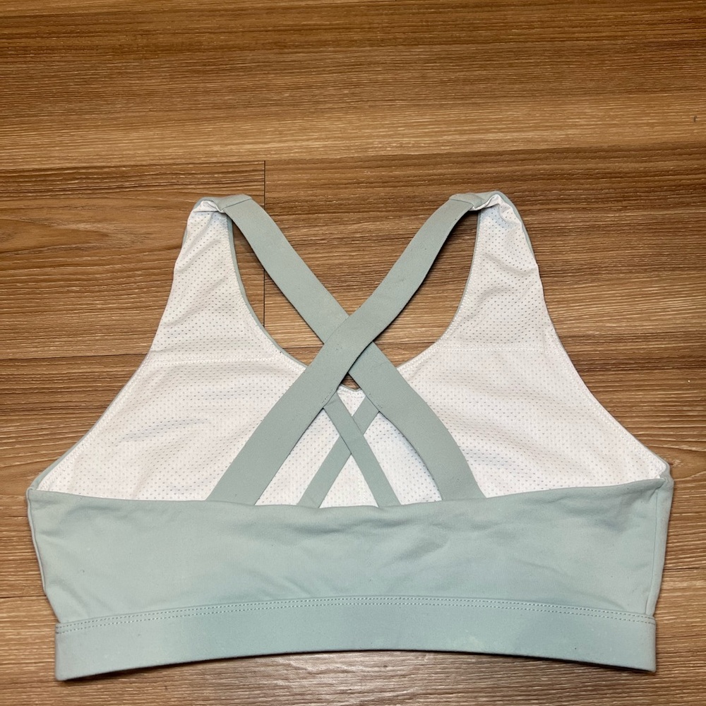 Women’s Mint Green Sports Bra Size M - Picture 7 of 10